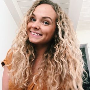 Meet your Posher, Samantha